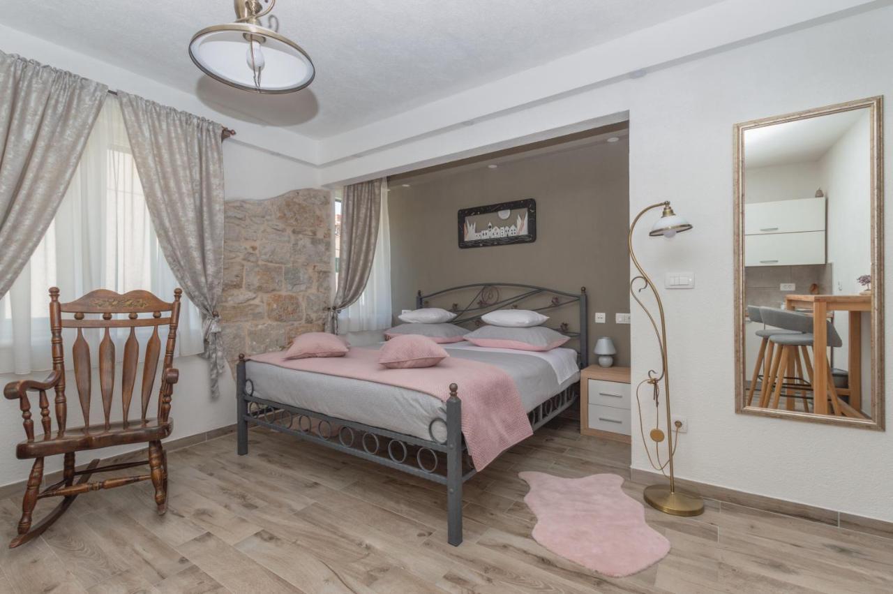 Bossa Studio Apartments Split Bagian luar foto