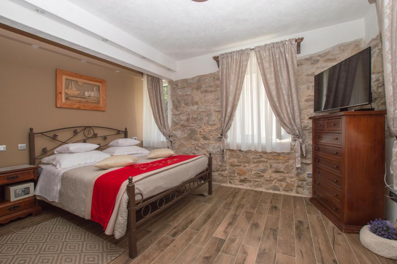Bossa Studio Apartments Split Bagian luar foto
