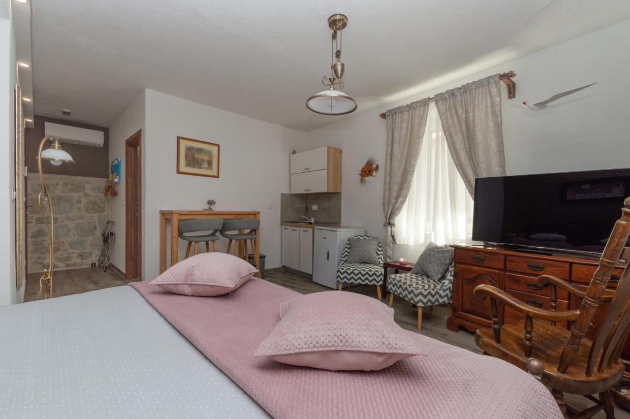 Bossa Studio Apartments Split Bagian luar foto