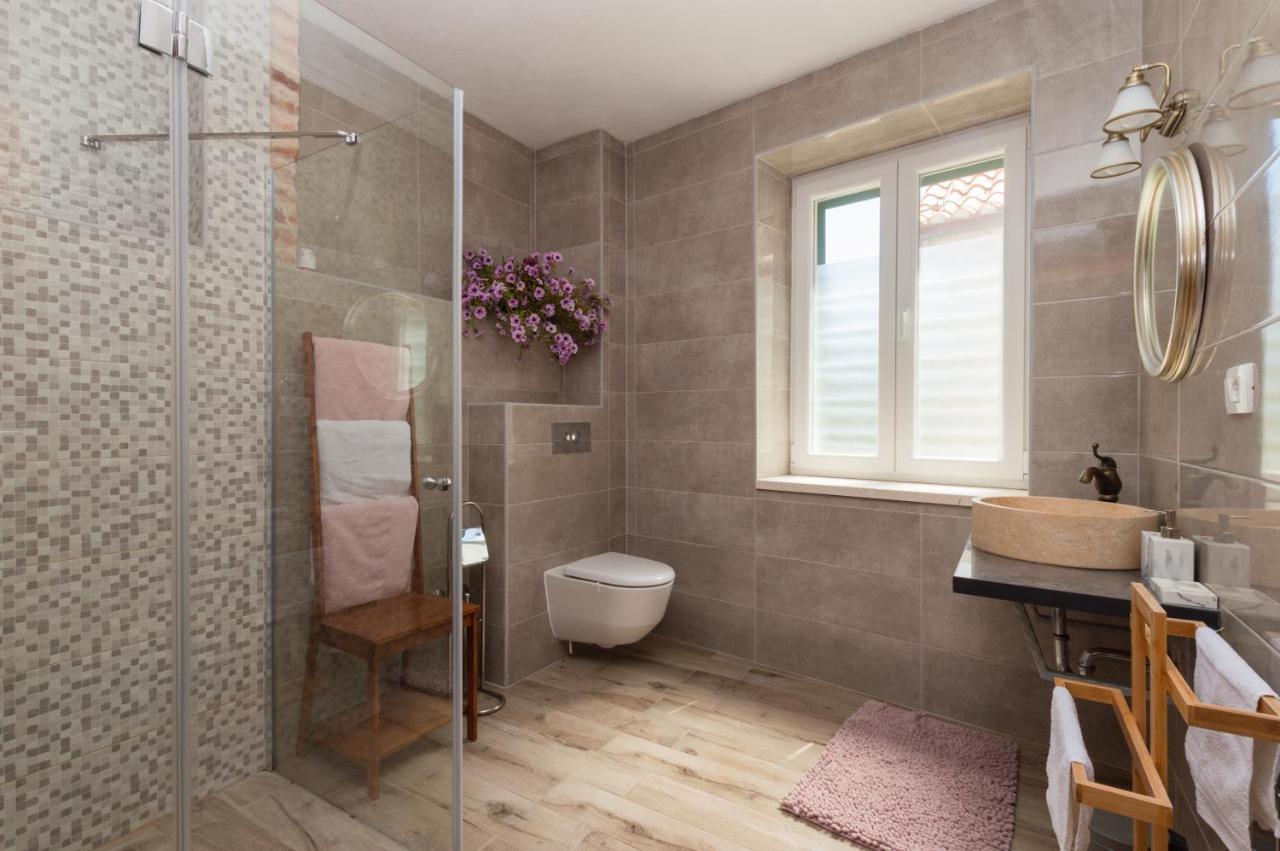 Bossa Studio Apartments Split Bagian luar foto