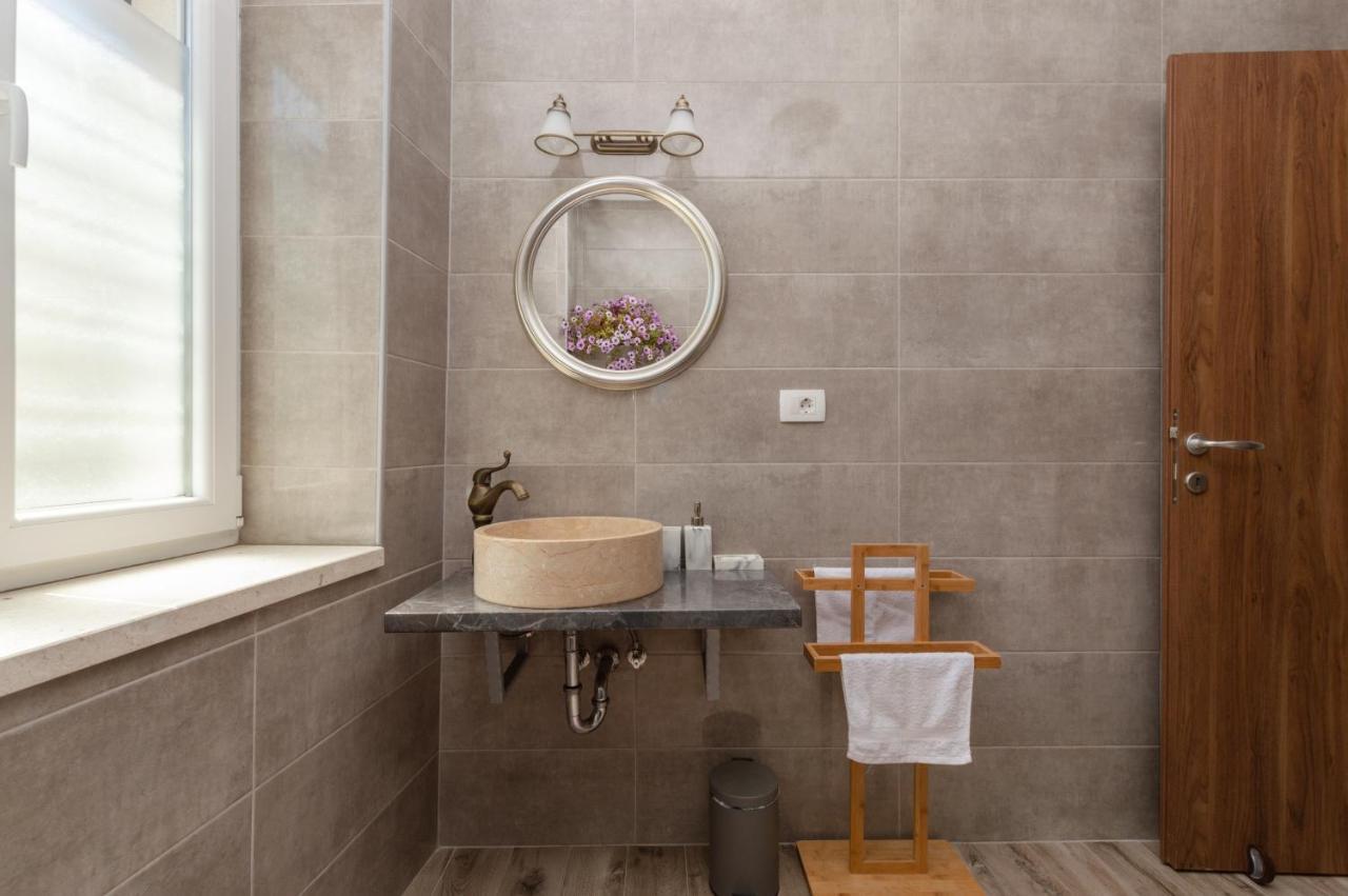 Bossa Studio Apartments Split Bagian luar foto