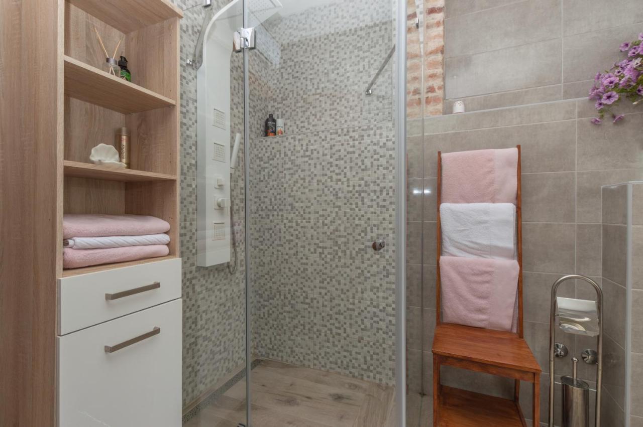 Bossa Studio Apartments Split Bagian luar foto