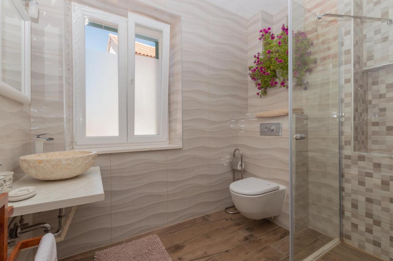 Bossa Studio Apartments Split Bagian luar foto