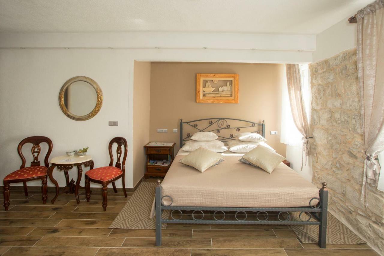 Bossa Studio Apartments Split Bagian luar foto