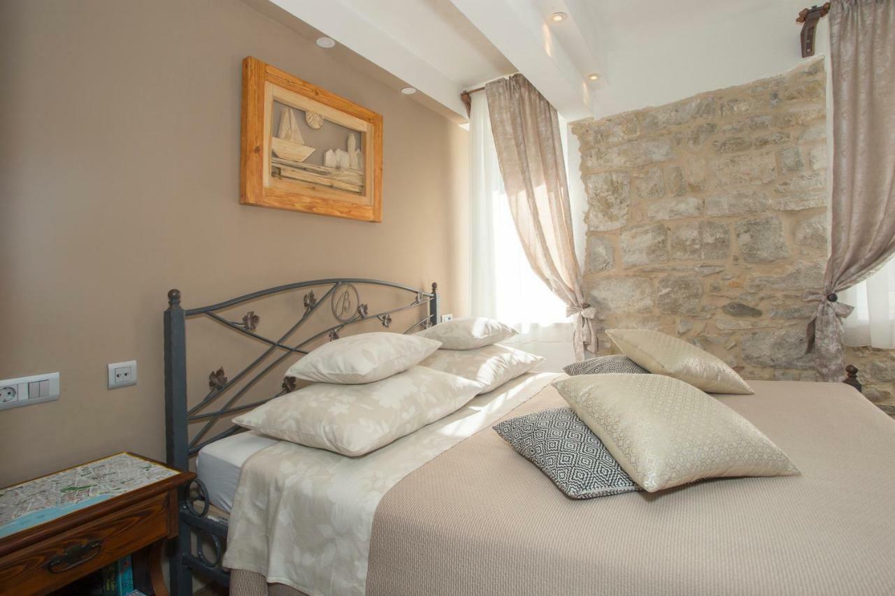 Bossa Studio Apartments Split Bagian luar foto