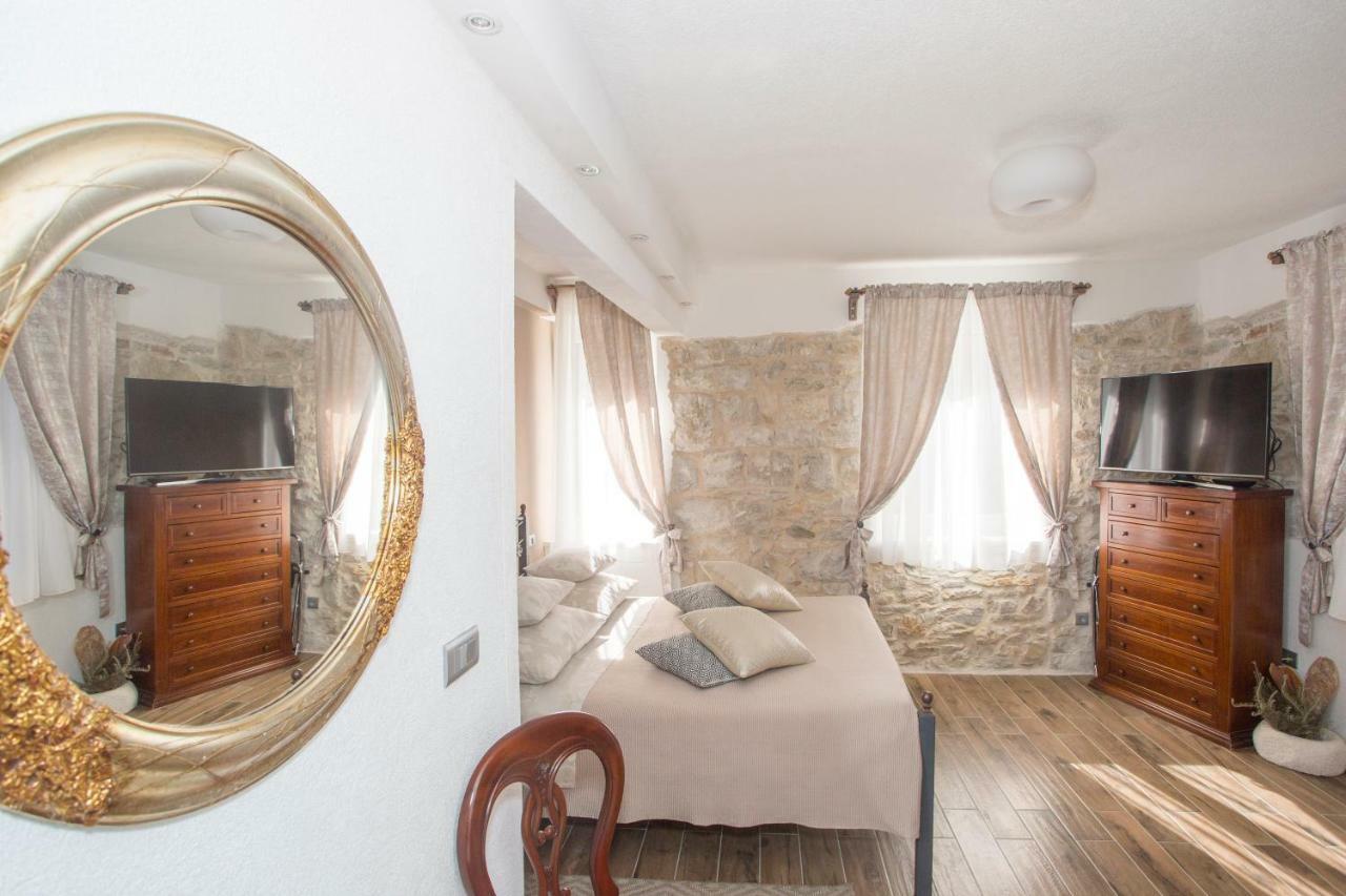 Bossa Studio Apartments Split Bagian luar foto
