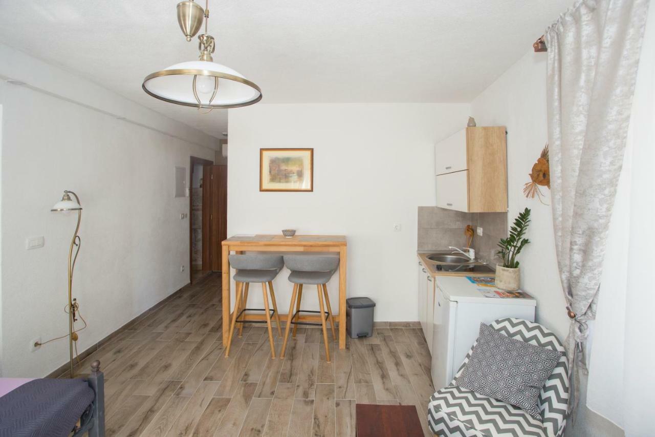 Bossa Studio Apartments Split Bagian luar foto