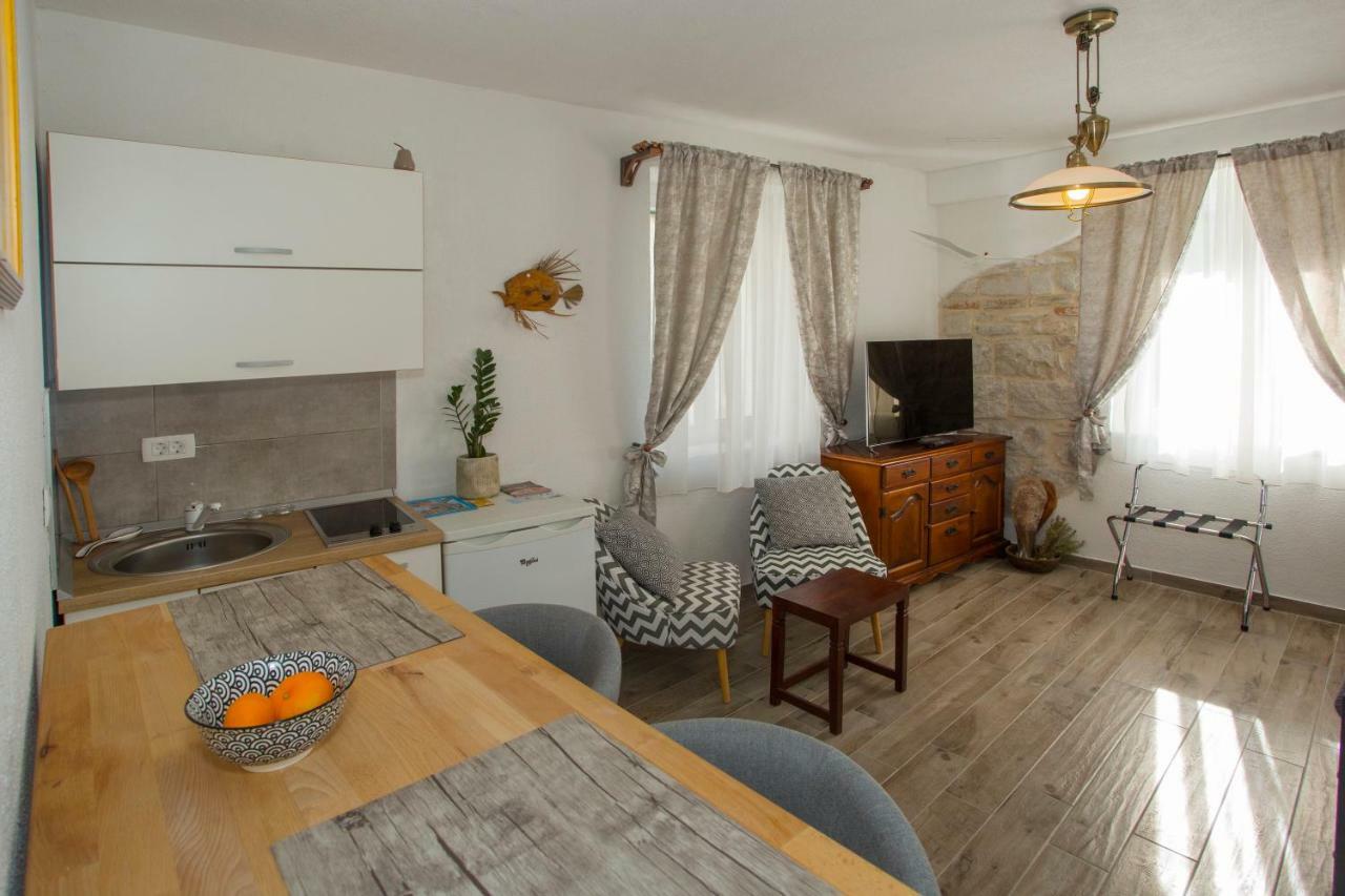 Bossa Studio Apartments Split Bagian luar foto